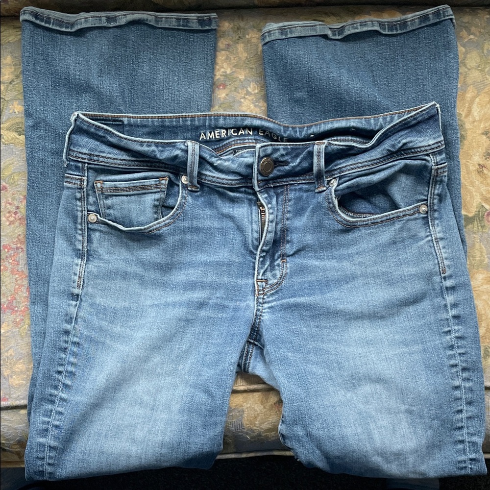 American Eagle Outfitters Women's Light Blue kick boot jeans.